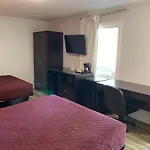 Whispering Pines Motel